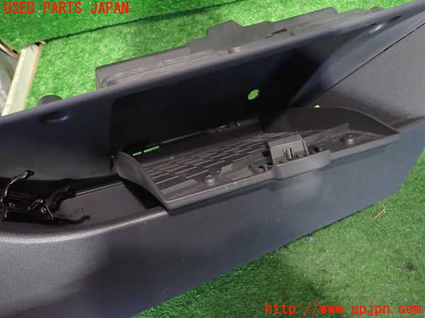 2UPJ-9233577516]フィアット・500(31209)グローブボックス1 中古_5