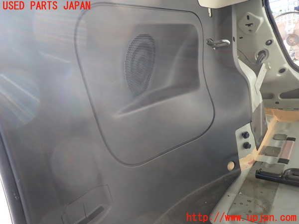 2UPJ-9233577675]フィアット・500(31209)右リアピラートリム 中古_5