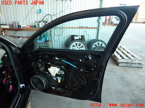 2UPJ-9233581230]アウディ・A4(8KCDN)右前ドア 中古(43R-001605 M3250)_5