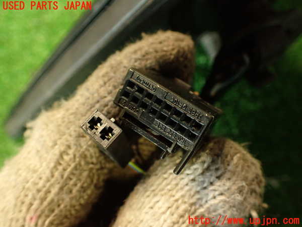 2UPJ-9233581210]アウディ・A4(8KCDN)右ドアミラー 中古_4