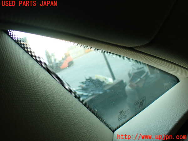 2UPJ-9233581380]アウディ・A4(8KCDN)右クォーターガラス 中古(43R-00048 M189)_5