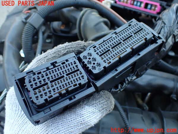 2UPJ-9233582010]アウディ・A4(8KCDN)エンジン CDNB 中古_3