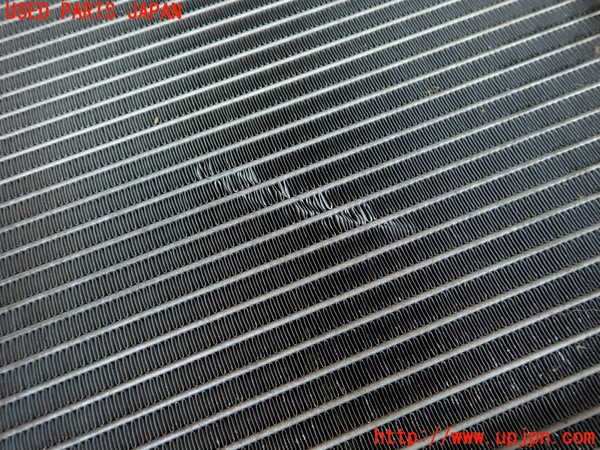 2UPJ-9233582321]アウディ・A4(8KCDN)ラジエーター1 中古_2