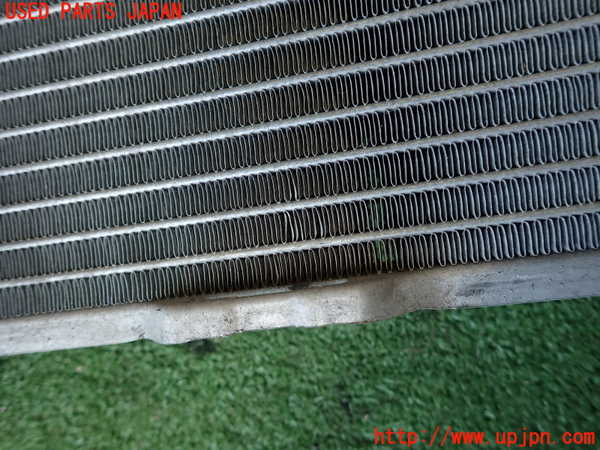 2UPJ-9233582321]アウディ・A4(8KCDN)ラジエーター1 中古_4