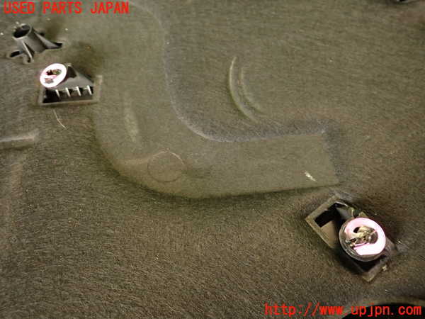 2UPJ-9233582160]アウディ・A4(8KCDN)エンジンアッパーカバー 中古_5