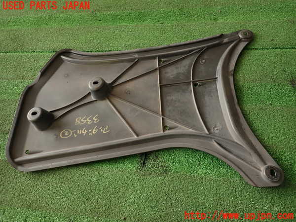 2UPJ-9233581722]アウディ・A4(8KCDN)アンダーカバー2 中古_3