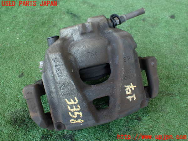 2UPJ-9233584080]アウディ・A4(8KCDN)右フロントキャリパー 中古_2