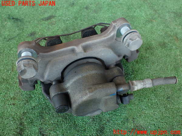 2UPJ-9233584080]アウディ・A4(8KCDN)右フロントキャリパー 中古_3