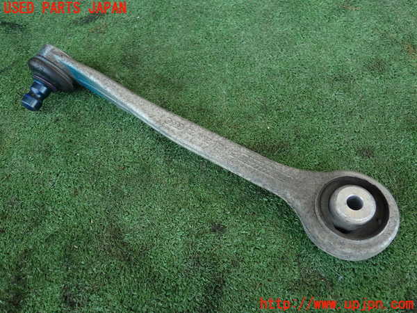 2UPJ-9233585126]アウディ・A4(8KCDN)右フロントアッパーアーム1 中古_2