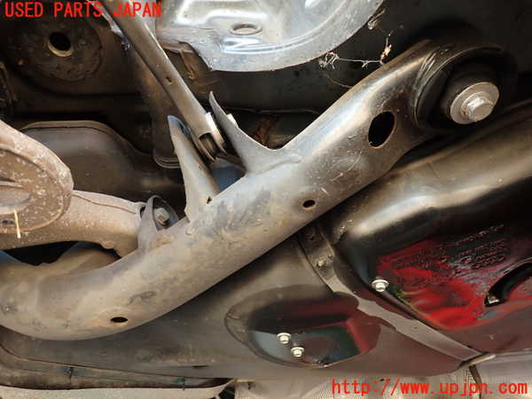 2UPJ-9233585295]アウディ・A4(8KCDN)リアメンバー 中古_2