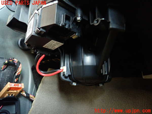 2UPJ-9233586081]アウディ・A4(8KCDN)エバポレーター1 中古_2