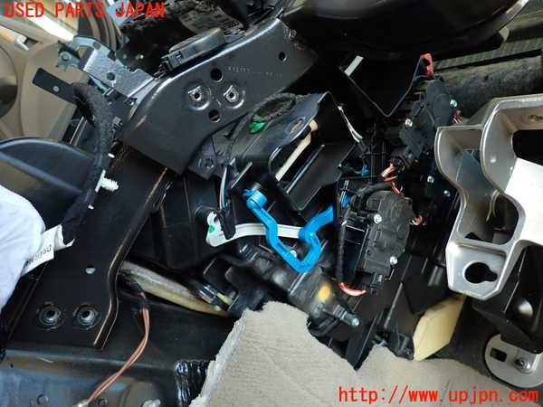 2UPJ-9233586081]アウディ・A4(8KCDN)エバポレーター1 中古_3