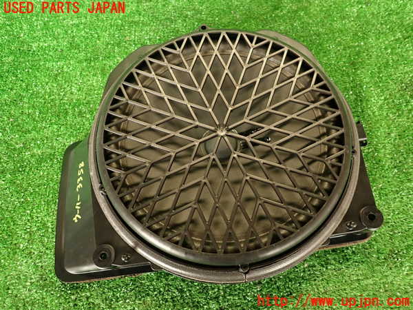 2UPJ-9233586530]アウディ・A4(8KCDN)ウーハー 中古_2