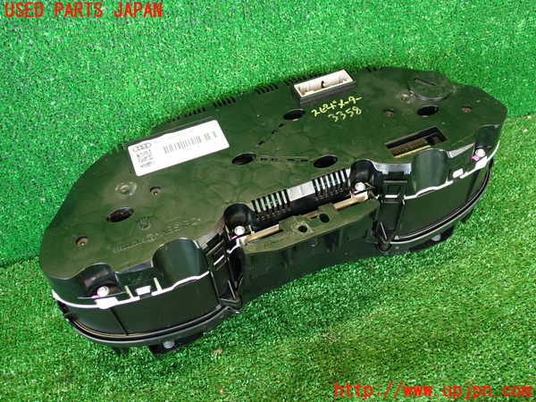 2UPJ-9233586170]アウディ・A4(8KCDN)スピードメーター 中古_3