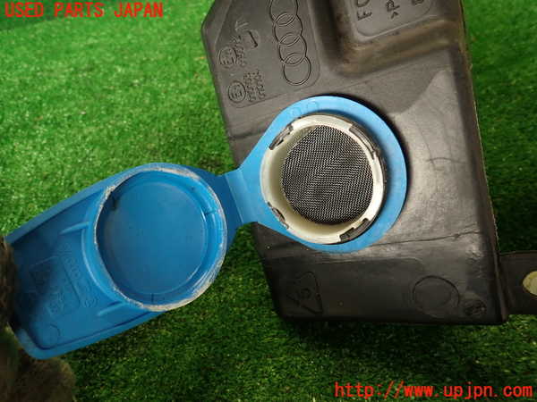 2UPJ-9233586791]アウディ・A4(8KCDN)ウォッシャータンク1 中古_4