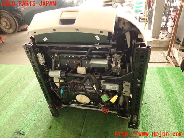2UPJ-9233587065]アウディ・A4(8KCDN)助手席シート 中古_5