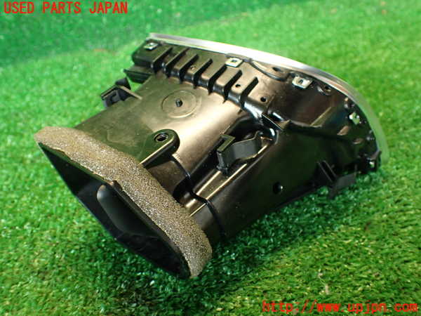 2UPJ-9233587528]アウディ・A4(8KCDN)エアコン吹き出し口3 (左) 中古_2