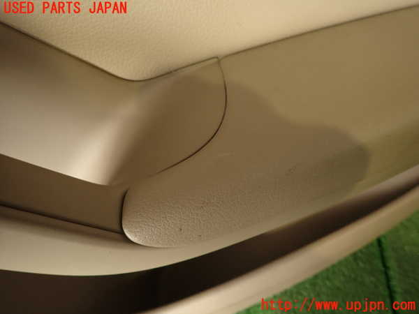 2UPJ-9233581294]アウディ・A4(8KCDN)右後ドア内張り 中古_2