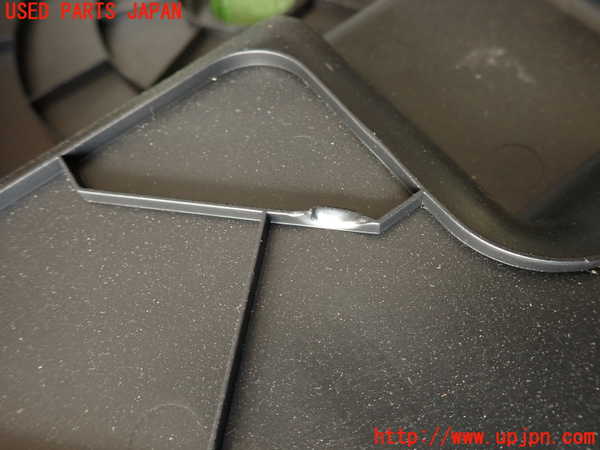 2UPJ-9233587772]アウディ・A4(8KCDN)ラゲッジトレイ2 中古_2