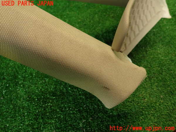 2UPJ-9233587675]アウディ・A4(8KCDN)右リアピラートリム 中古_2