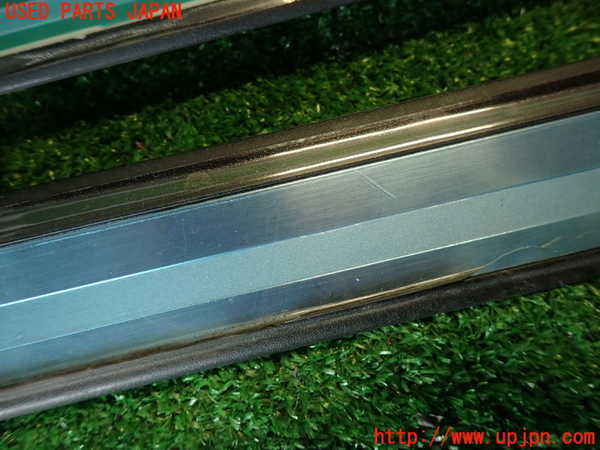 2UPJ-9233587740]アウディ・A4(8KCDN)スカッフプレート 中古_3