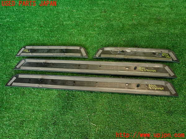 2UPJ-9233587740]アウディ・A4(8KCDN)スカッフプレート 中古_5