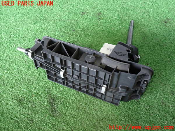 2UPJ-9233597555]BMW ミニ(MINI)クーパーS(SV16)ATシフトレバー 中古 (R56)_5