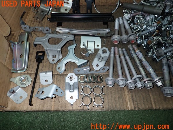 3UPJ=9233600720]レクサス HS250h(ANF10)ネジ・ナット・ステー類 セット ジャンク_3