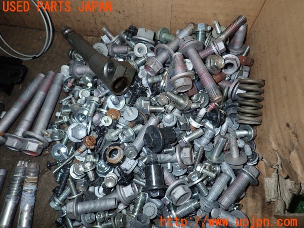 3UPJ=9233600720]レクサス HS250h(ANF10)ネジ・ナット・ステー類 セット ジャンク_4