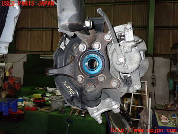 2UPJ-9233604295]レクサス・HS250h(ANF10)左フロントナックルハブ 中古_2