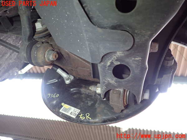 2UPJ-9233604300]レクサス・HS250h(ANF10)右リアナックルハブ 中古_2