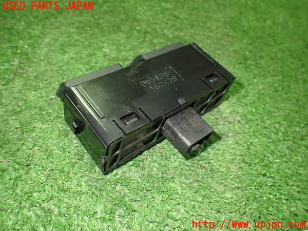 2UPJ-9233606309]レクサス・HS250h(ANF10)スイッチ4 (給油口、トランク) 中古_3