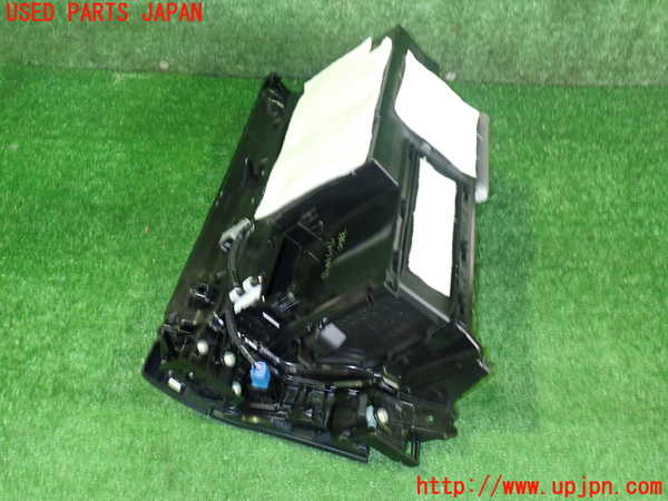 2UPJ-9233607516]レクサス・HS250h(ANF10)グローブボックス1 中古_4