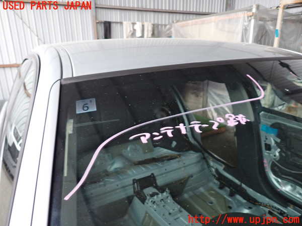 2UPJ-9233611195]BMW 320i E90(VA20)フロントガラス 中古 PILKINGTON M1244 43R-001586_2