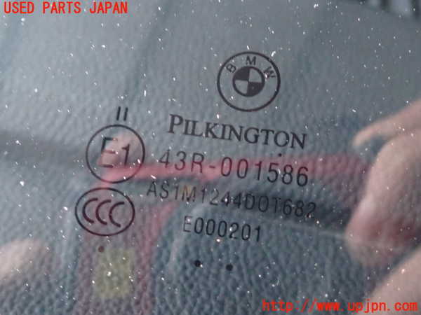 2UPJ-9233611195]BMW 320i E90(VA20)フロントガラス 中古 PILKINGTON M1244 43R-001586_4