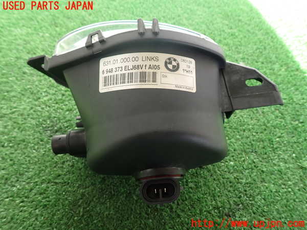 2UPJ-9233611182]BMW 320i E90(VA20)左フォグ 中古_3