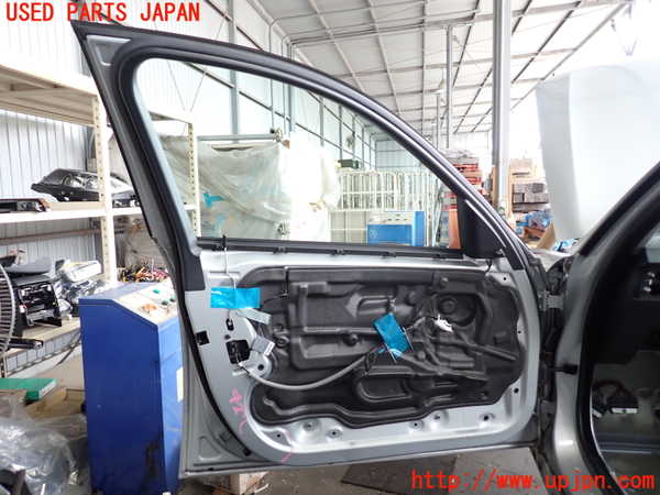 2UPJ-9233611260]BMW 320i E90(VA20)左前ドア 中古 SHATTERPRUFE M272 43R-00083_5