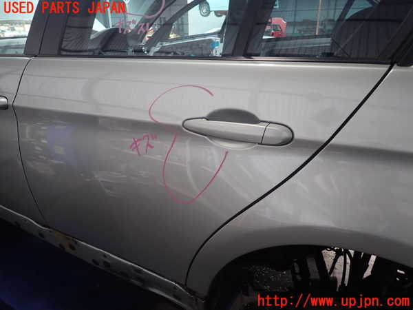 2UPJ-9233611320]BMW 320i E90(VA20)左後ドア 中古 SHATTERPRUFE M272 43R-00083_2