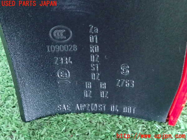 2UPJ-9233611530]BMW 320i E90(VA20)右テールランプ 中古_4