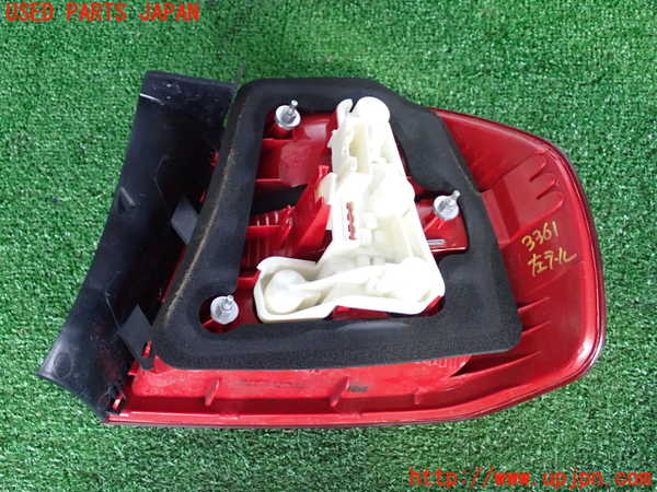 2UPJ-9233611536]BMW 320i E90(VA20)左テールランプ 中古_3