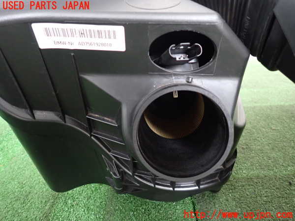 2UPJ-9233612560]BMW 320i E90(VA20)エアクリーナーボックス 中古_3