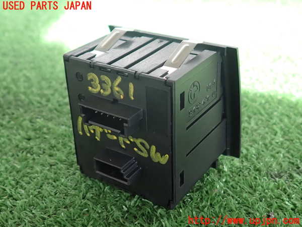 2UPJ-9233616290]BMW 320i E90(VA20)ハザードスイッチ 中古_2