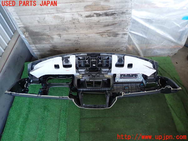 2UPJ-9233617505]BMW 320i E90(VA20)ダッシュボード 中古_5