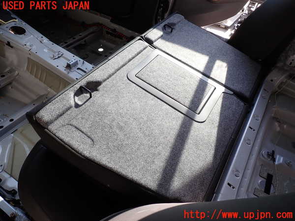 2UPJ-9233617385]BMW 320i E90(VA20)リアシート 中古_3