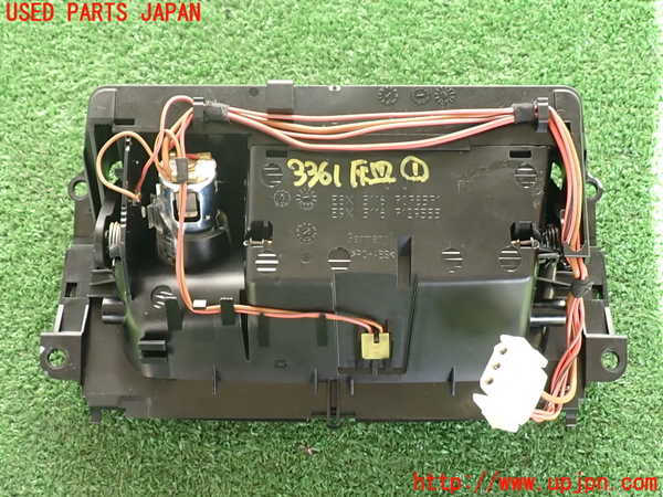 2UPJ-9233617821]BMW 320i E90(VA20)灰皿1 中古_3