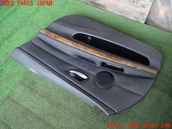 2UPJ-9233611234]BMW 320i E90(VA20)右前ドア内張り 中古_3