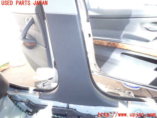 2UPJ-9233617670]BMW 320i E90(VA20)左センターピラートリム 中古_3