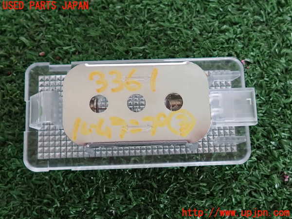 2UPJ-9233616413]BMW 320i E90(VA20)ルームランプ3 中古_2