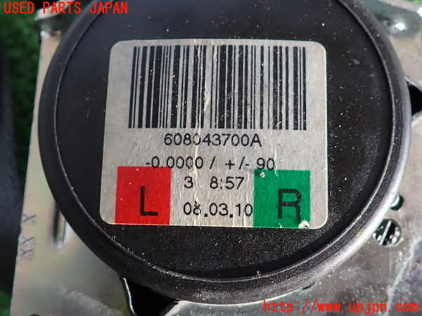 2UPJ-9233617155]BMW 320i E90(VA20)右2列目シートベルト 中古_3