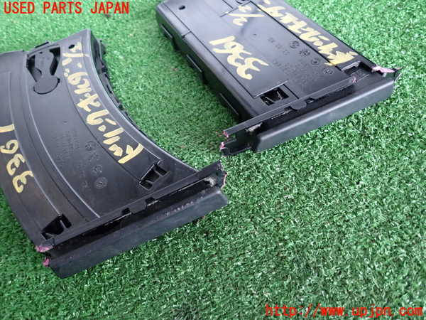 2UPJ-9233617810]BMW 320i E90(VA20)ドリンクホルダー ジャンク_3
